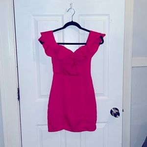 Flirty hot pink mini dress!